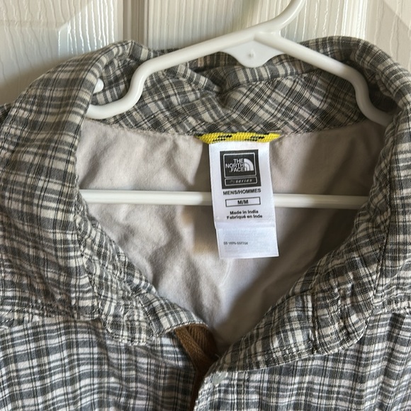 The North Face Men's Checkered Shirt Jacket - Gray - Picture 3 of 6